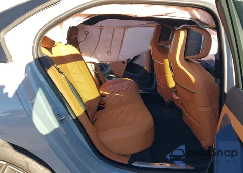 2025 BMW 740I z USA, uszkodzony, nr VIN WBA23EH06SCT60941